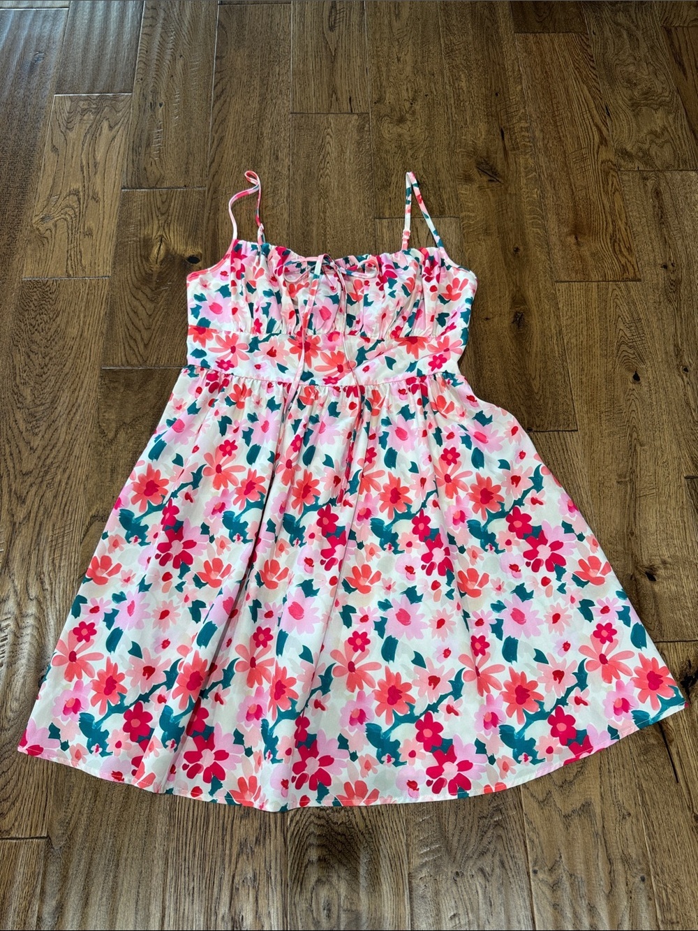 Juniors White Floral Sundress with Pink & Coral Flowers Sz L